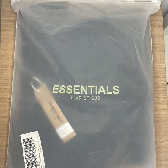 Fear of God Essentials Black Sweatshirt - Picture 7 of 8